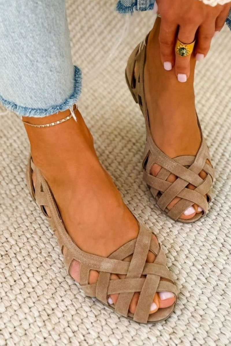 Darsy | Cross Strap Open Toe Flat Sandals