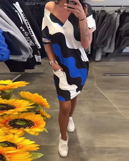 Penelope | V Neck Wavy Print Shift Dress