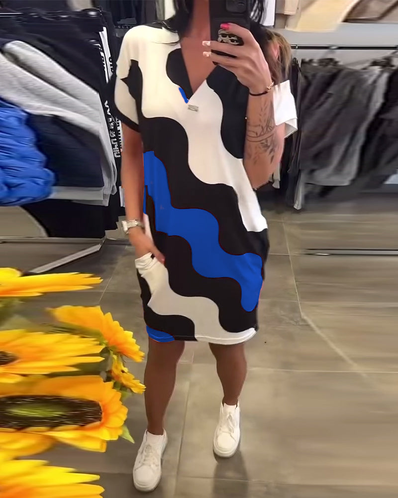 Penelope | V Neck Wavy Print Shift Dress